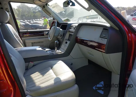 2006 Lincoln Navigator Luxury/Ultimate z USA, uszkodzony, nr VIN 5LMFU28556LJ06731